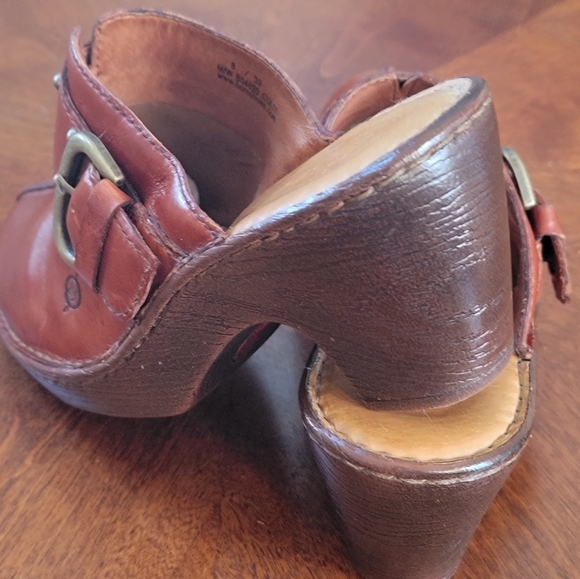 BORN LEATHER CLOGS - Picture 5 of 9